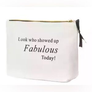 Well Set For Women . cosmetic bag. Body Oil, Body Cream, Face Mask